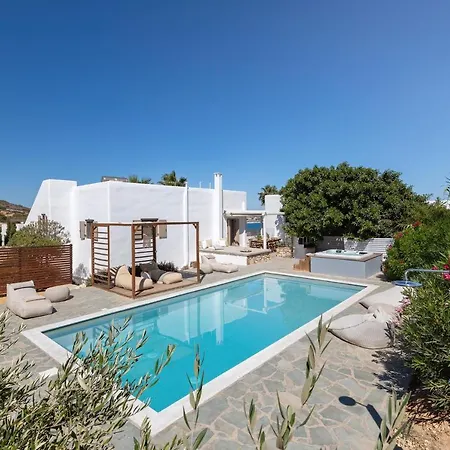 Amalgam Homes Paros *