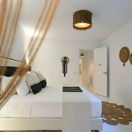 Amalgam Homes Paros فيلة أمبيلاس