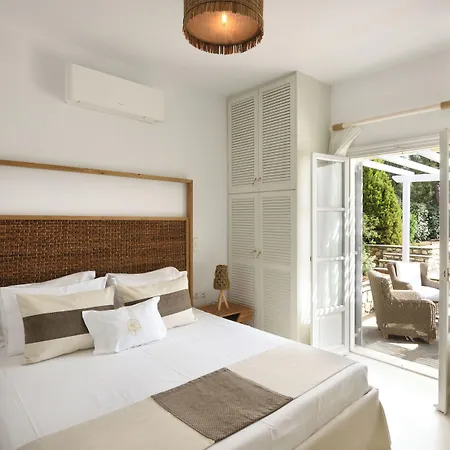 Amalgam Homes Paros