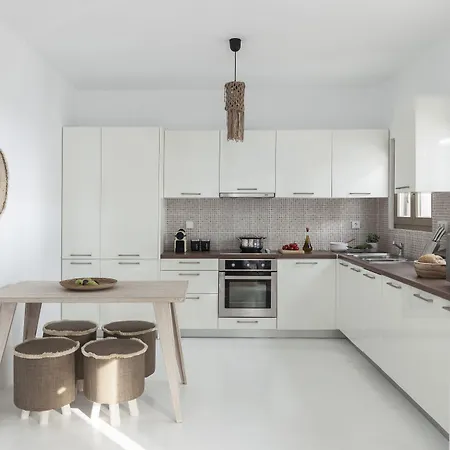 Amalgam Homes Paros فيلة أمبيلاس