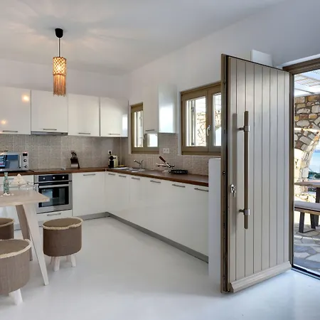 Amalgam Homes Paros فيلة أمبيلاس